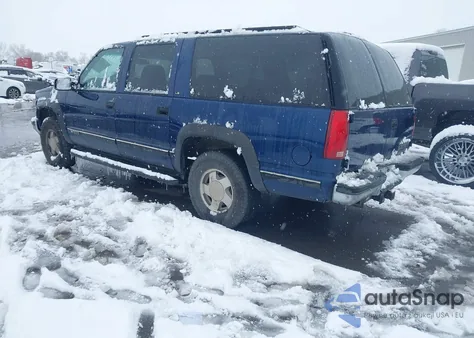 1999 Chevrolet Suburban 1500 Lt z USA, uszkodzony, nr VIN 3GNFK16R6XG185457